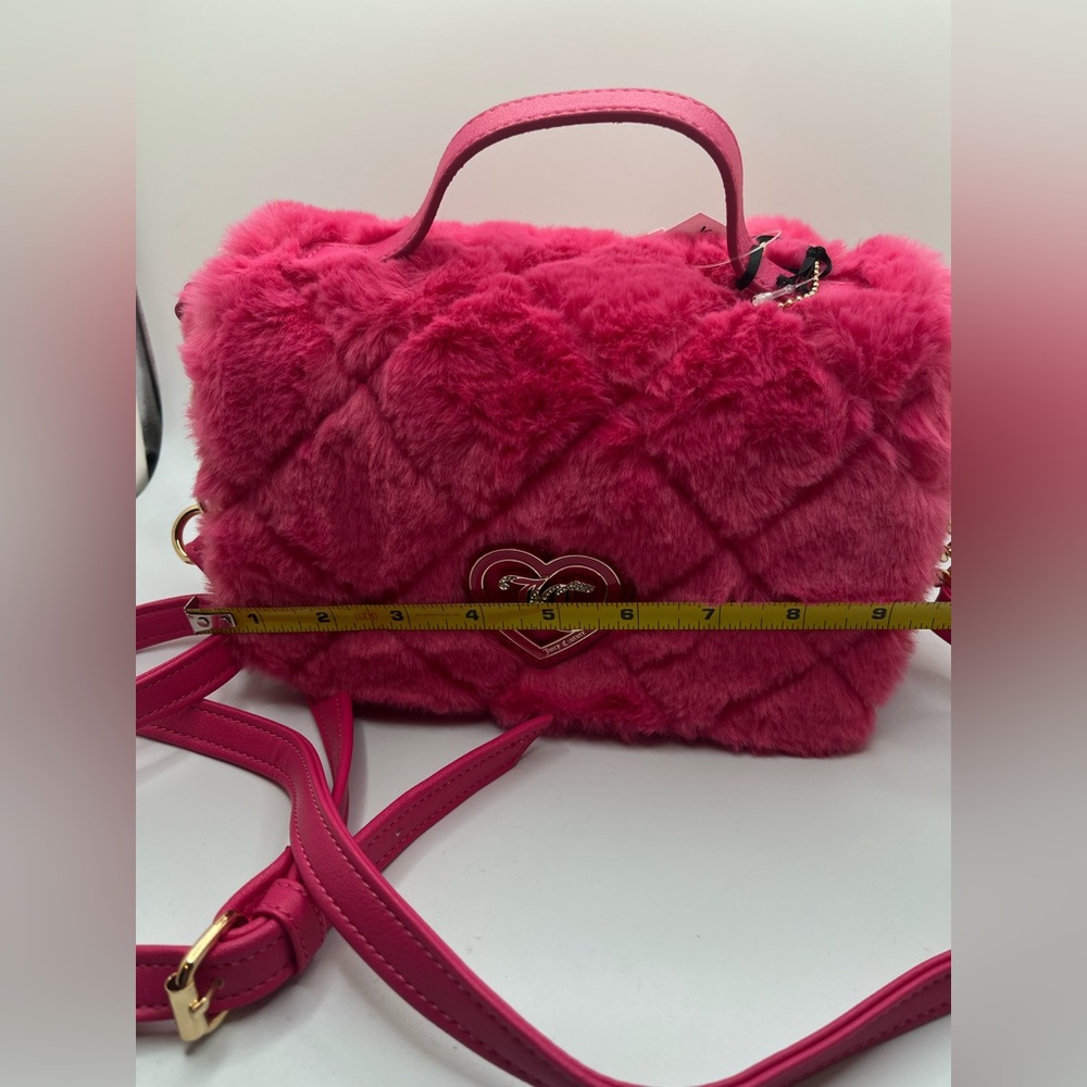 NWT Juicy Couture Women’s Faux Fur Pink Flash Lets Get Cozy Crossbody Bag OS - Picture 4 of 15